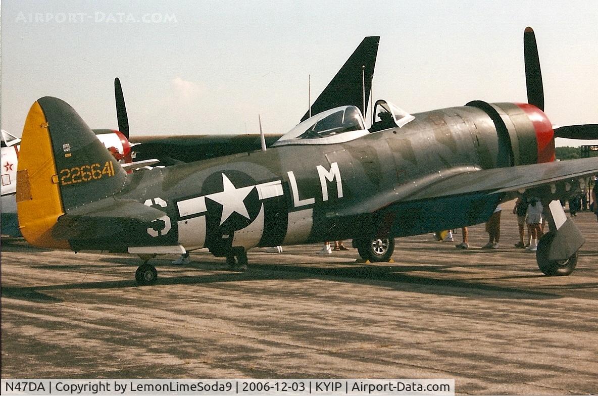 N47DA, 1944 Republic P-47D Thunderbolt C/N 399-55616, A scan of an old photo I had taken.