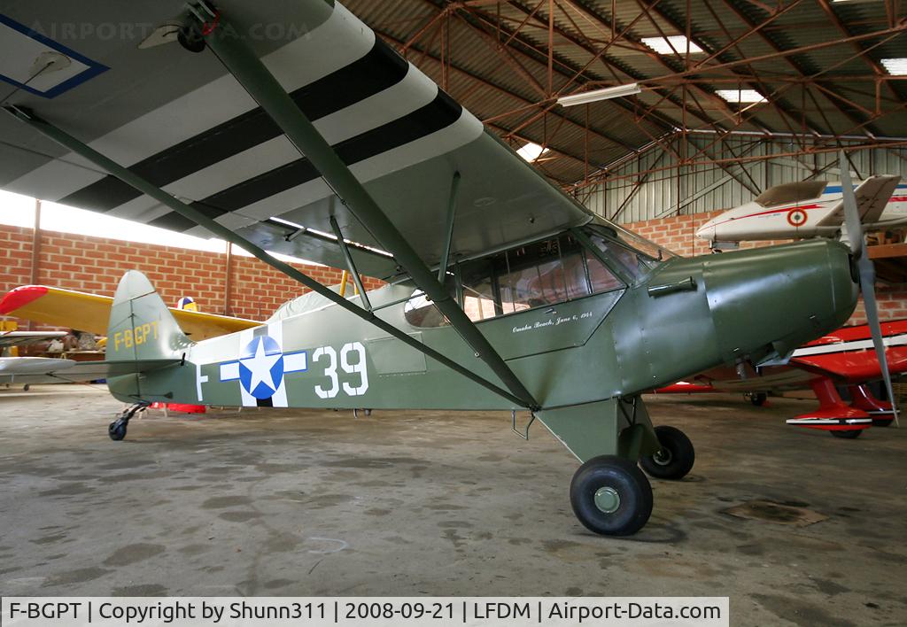 F-BGPT, 1951 Piper PA-18-125 Super Cub C/N 181137, Hangared...