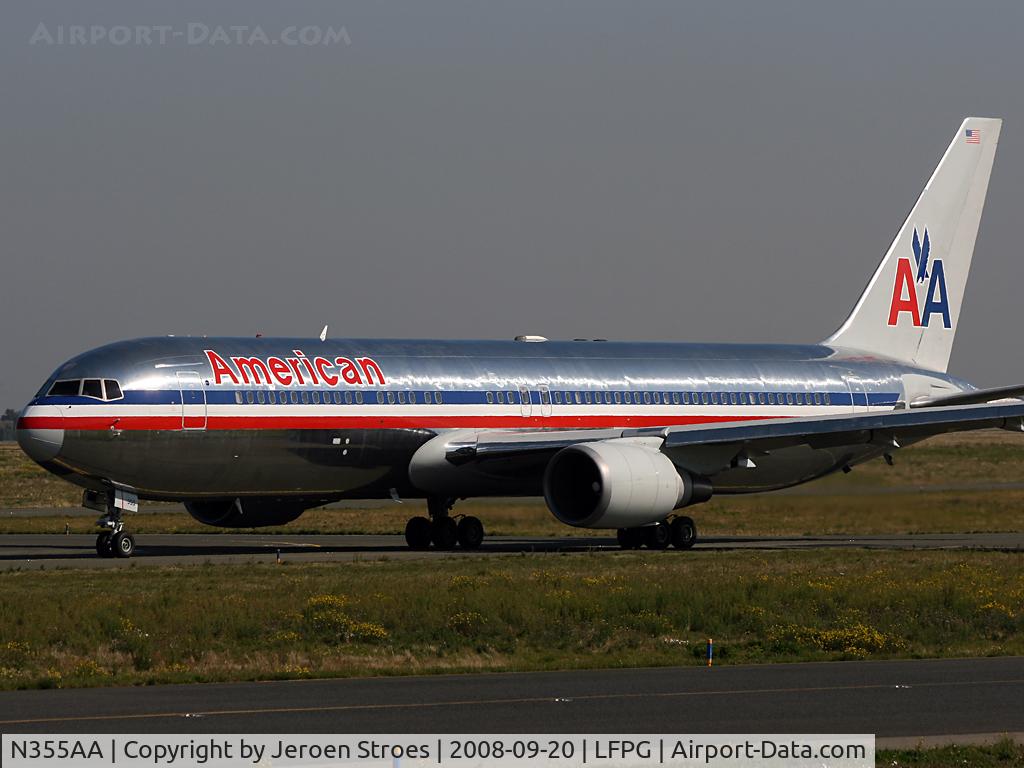 N355AA, 1988 Boeing 767-323/ER C/N 24036, .