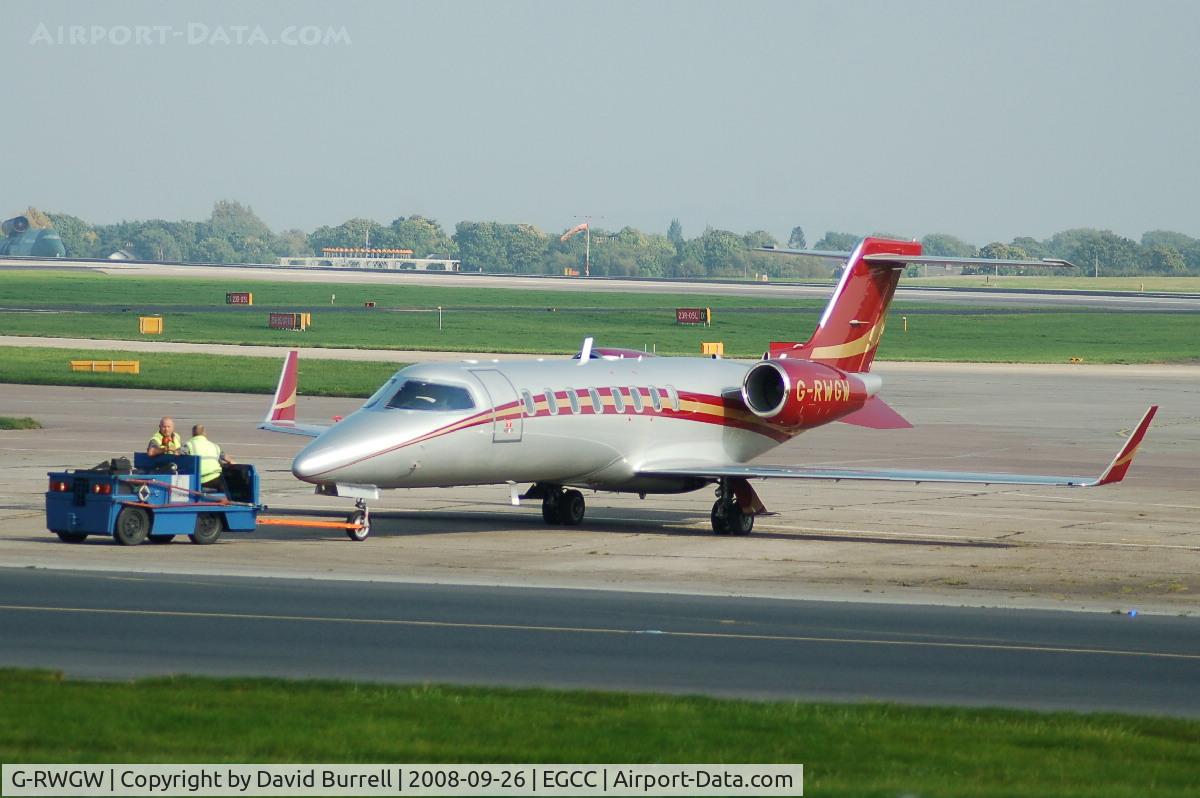 G-RWGW, 2002 Learjet 45 C/N 45-213, Learjet 45 - Under Tow
