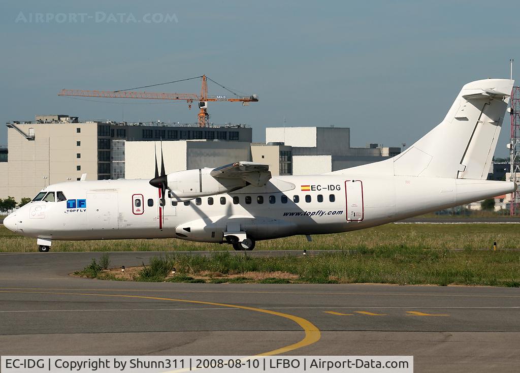 EC-IDG, 1985 ATR 42-320 C/N 003, Rolling holding point rwy 32R for departure...