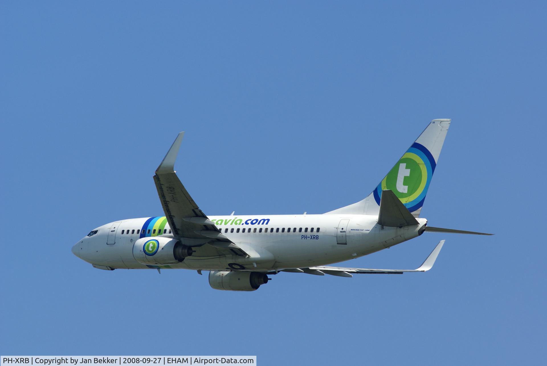 PH-XRB, 2003 Boeing 737-7K2 C/N 28256, Just airborne