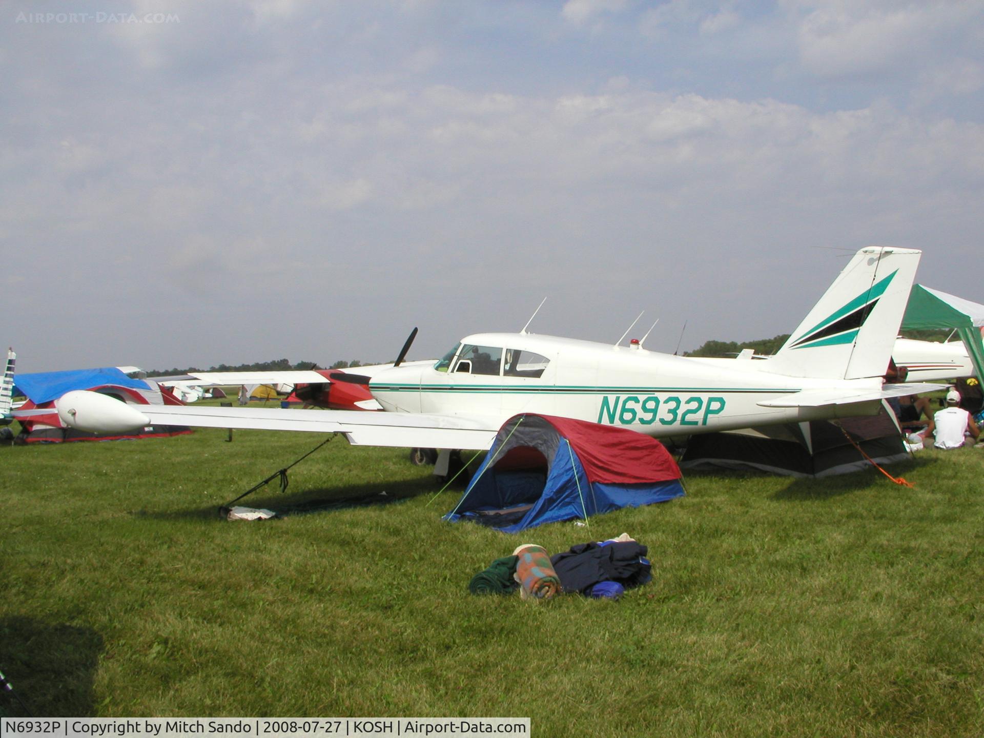 N6932P, 1960 Piper PA-24-250 Comanche C/N 24-2066, EAA AirVenture 2008.