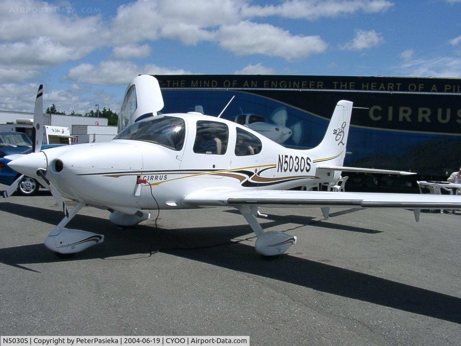 N5030S, 2004 Cirrus SR22 C/N 0827, @ Oshawa Airport