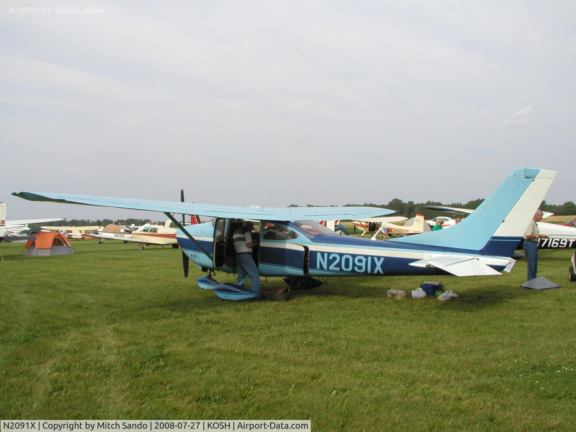 N2091X, 1965 Cessna 182H Skylane C/N 18256191, EAA AirVenture 2008.