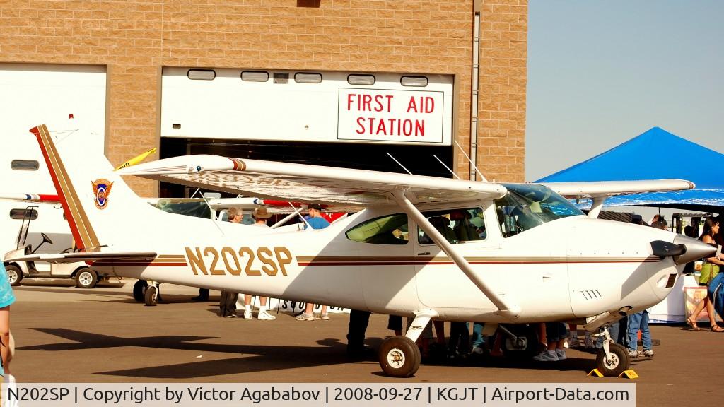 N202SP, 1980 Cessna 182Q Skylane C/N 18267673, At Grand Junction Airshow