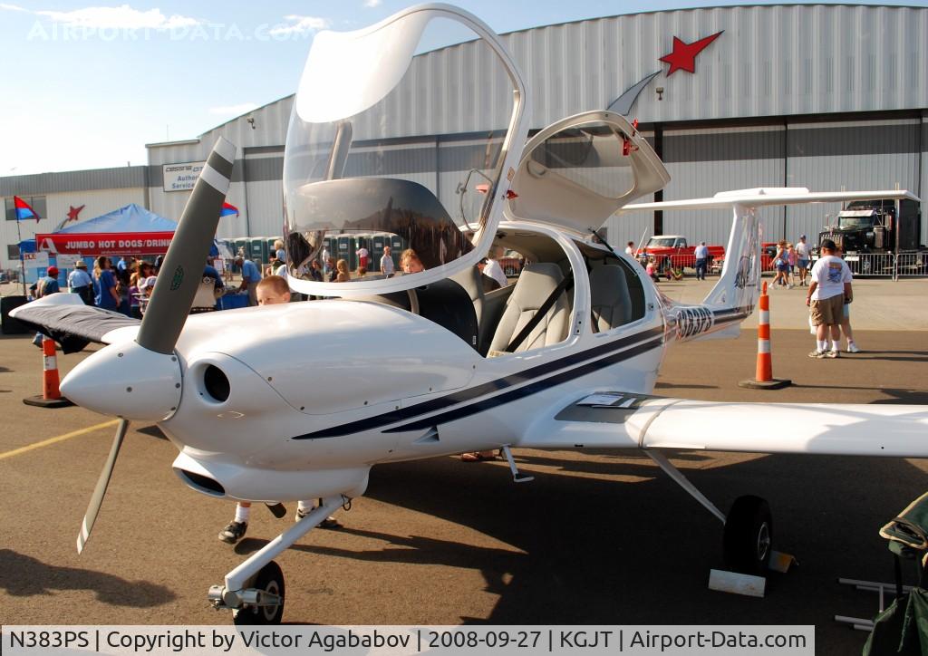 N383PS, 2006 Diamond DA-40F Diamond Star C/N 40.FC021, At Grand Junction Airshow.