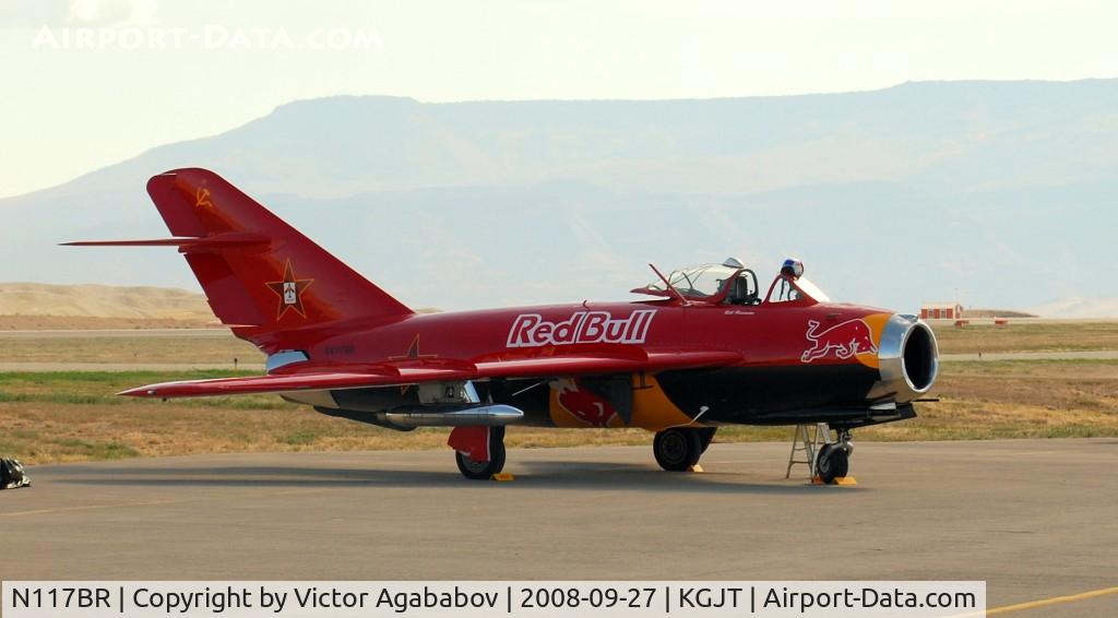 N117BR, 1959 PZL-Mielec Lim-5 (MiG-17F) C/N 1C1529, At Grand Junction Airshow.