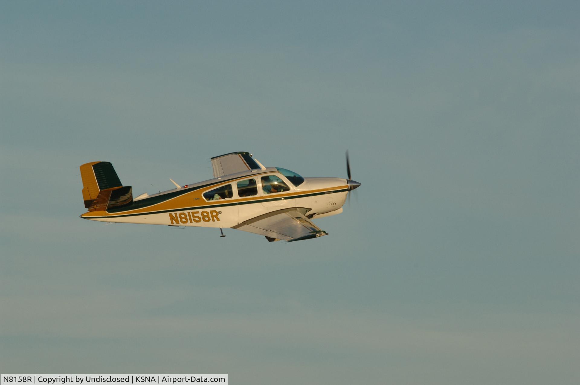 N8158R, 1974 Beech V35B Bonanza C/N D-9665, Take off from John Wayne Airport, Orange County, CA