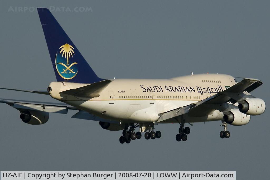 HZ-AIF, 1981 Boeing 747SP-68 C/N 22503, VIE - LOWW