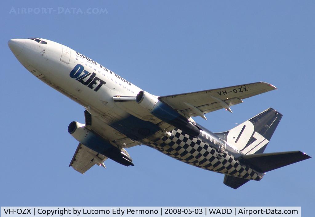 VH-OZX, 1975 Boeing 737-229 C/N 21177, OzJet