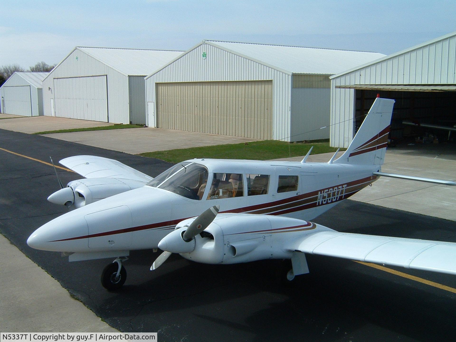 N5337T, 1972 Piper PA-34-200 Seneca C/N 34-7250249, Senica I