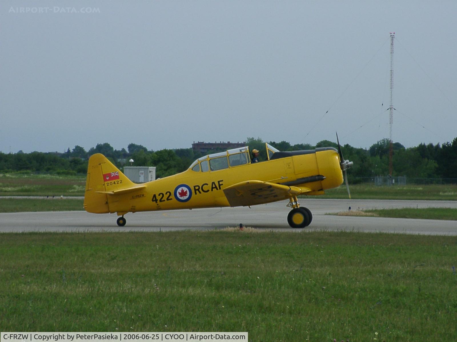 C-FRZW, 1952 Canadian Car & Foundry T-6 Harvard Mk.4 C/N CCF4-213, @ Oshawa Airport