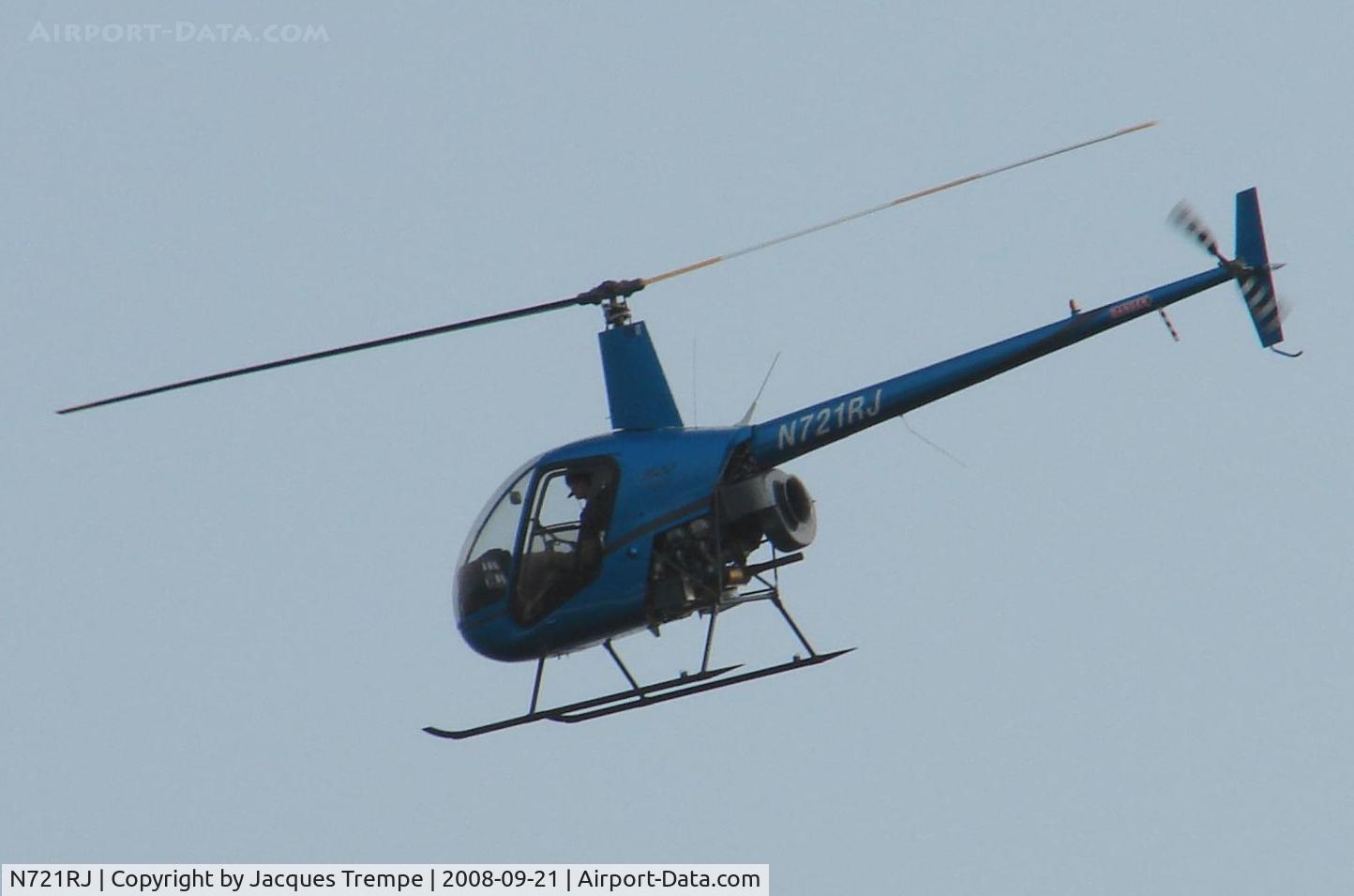 N721RJ, 1998 Robinson R22 BETA C/N 2860, Over Sohier park, Cape Neddick, ME