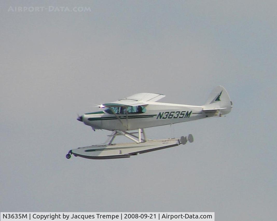 N3635M, 1947 Piper PA-12 Super Cruiser C/N 12-2479, Over Sohier Park, Cape Neddick, ME