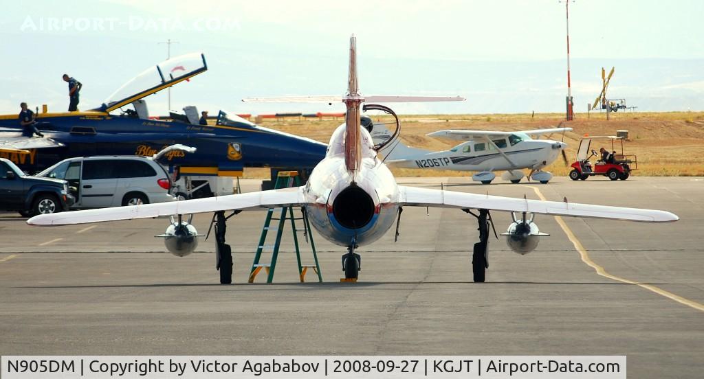 N905DM, 1977 Mikoyan-Gurevich MIG-17T C/N 551604, At Grand Junction Airshow