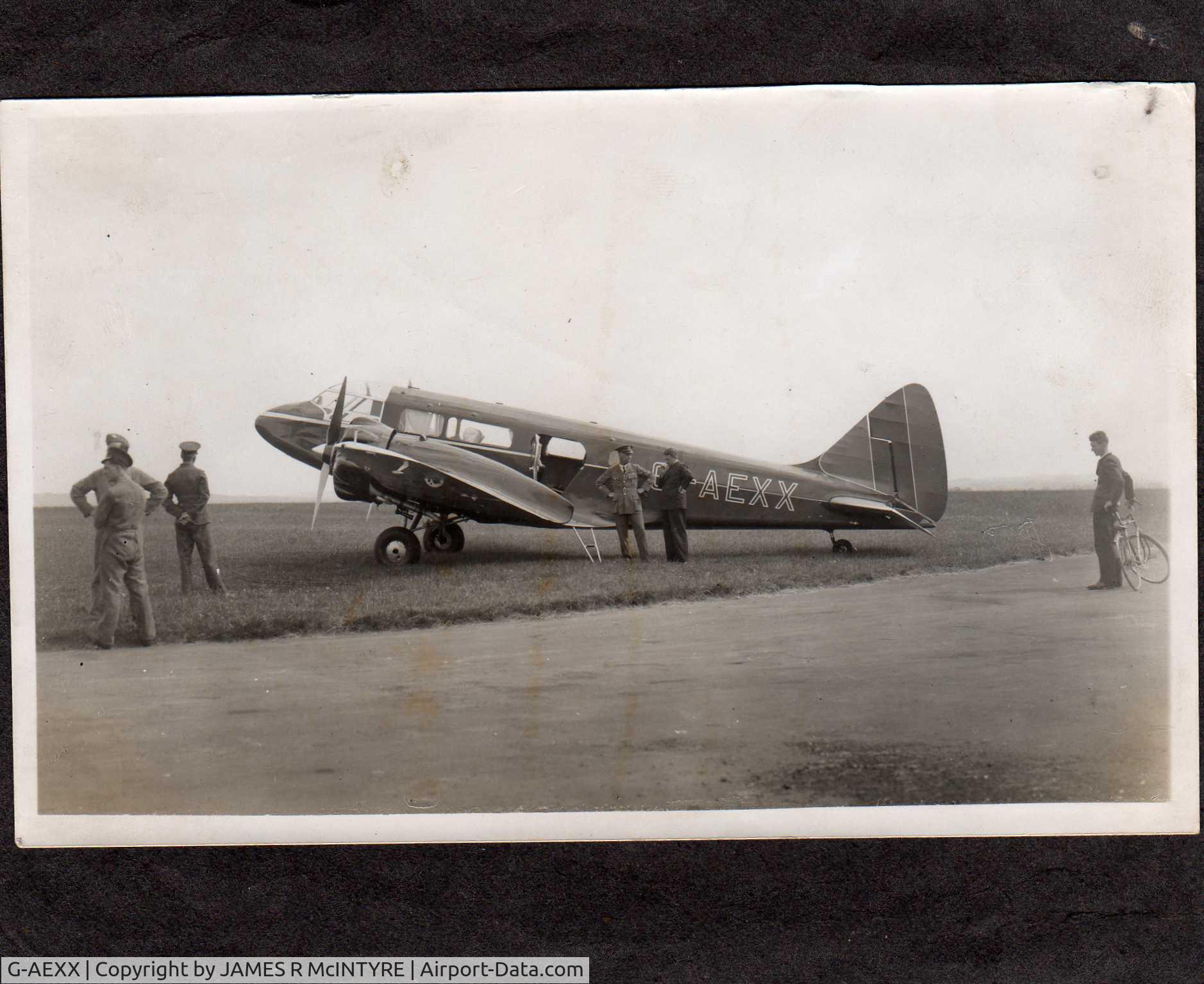 G-AEXX, Airspeed AS.6J Envoy III C/N 66, PHOTO BY JAMES R.McINTYRE.UXBRIDGE 1936.