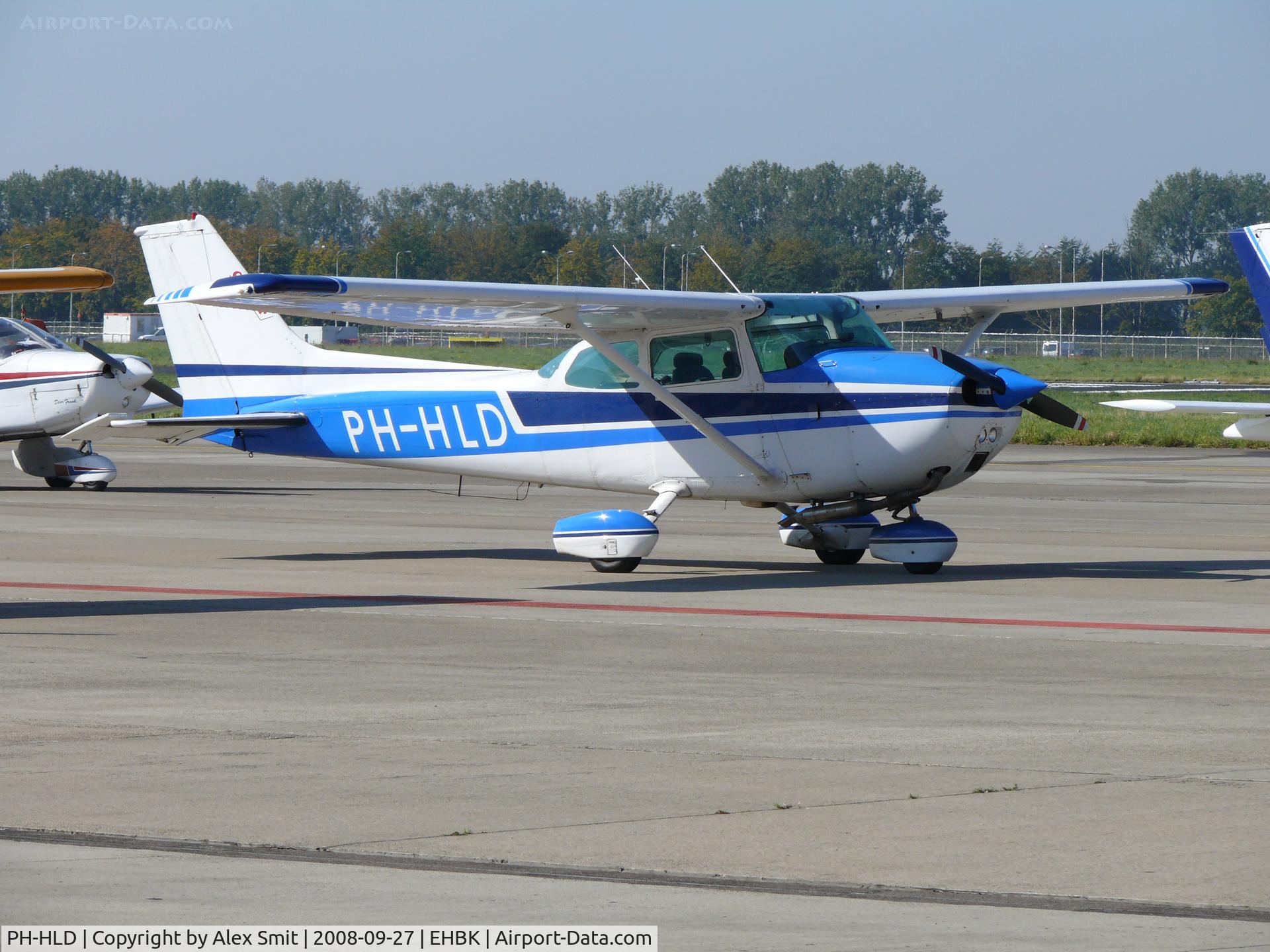 PH-HLD, Cessna 172M C/N 17265860, Cessna C172M Skyhawk PH-HLD