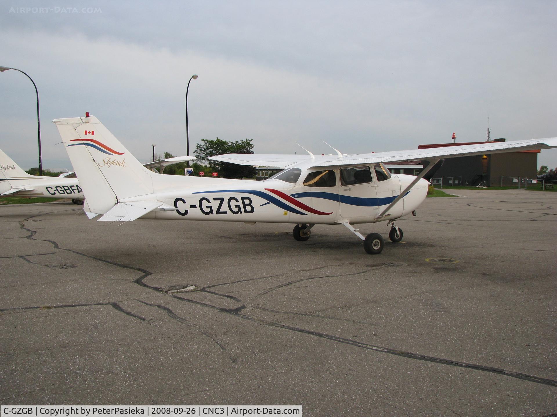 C-GZGB, 1998 Cessna 172R C/N 17280378, @ Brampton Airport, BFC training aircraft
