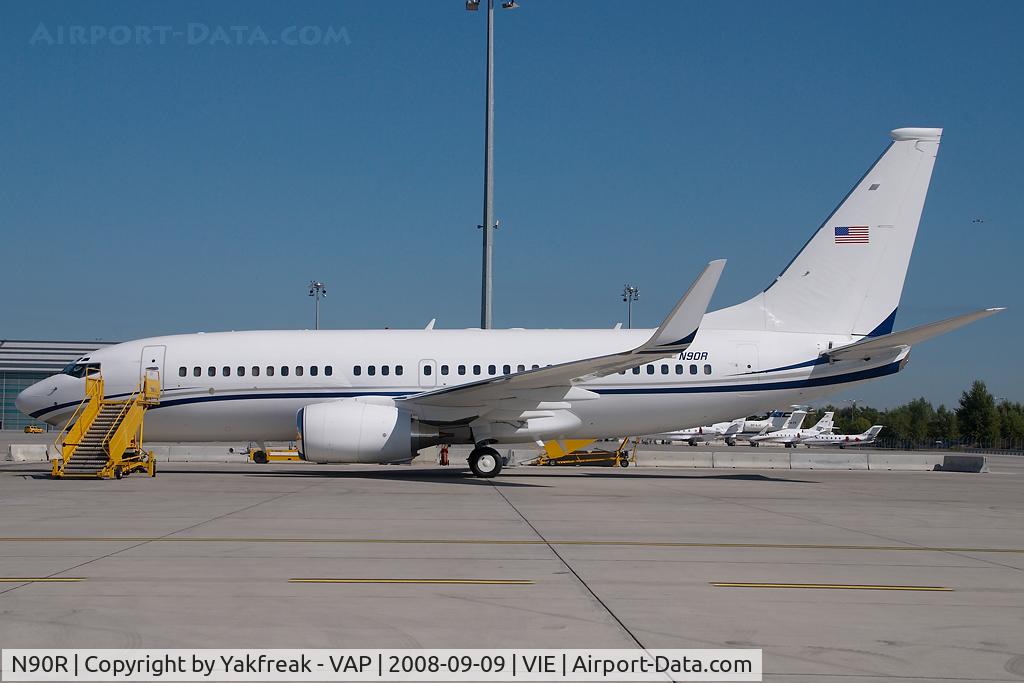 N90R, 2001 Boeing 737-7EL C/N 32775, Boeing 737-700