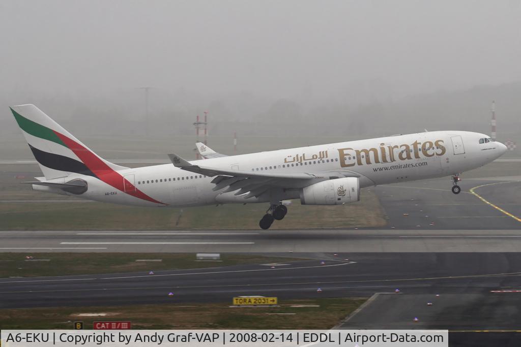 A6-EKU, 1999 Airbus A330-243 C/N 295, Emirates A330-200