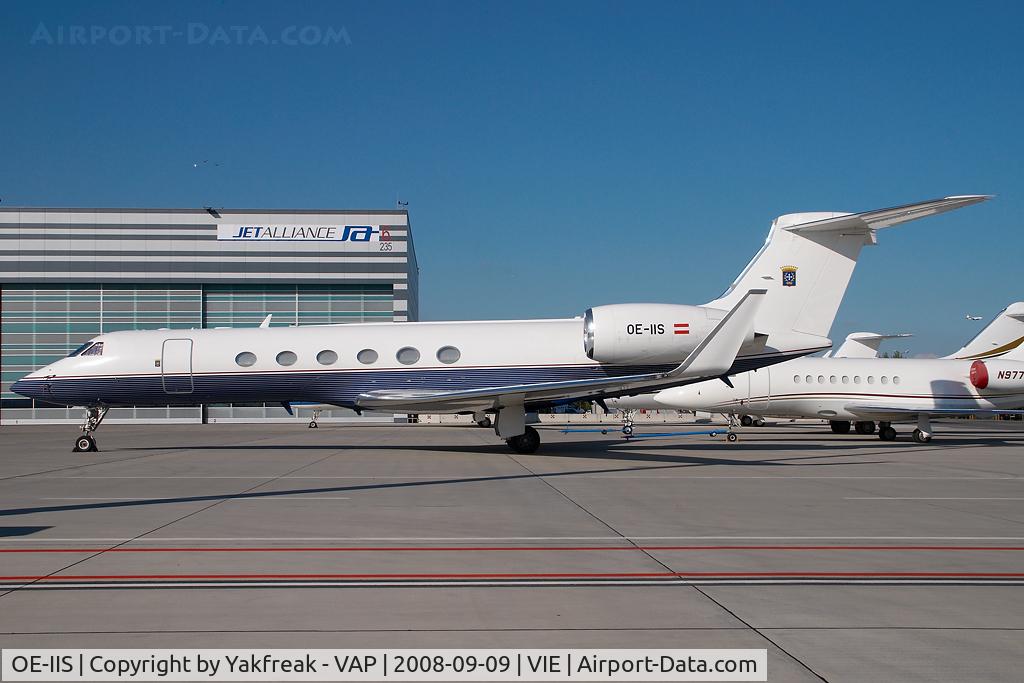 OE-IIS, 1999 Gulfstream Aerospace GV C/N 572, Gulfstream 5