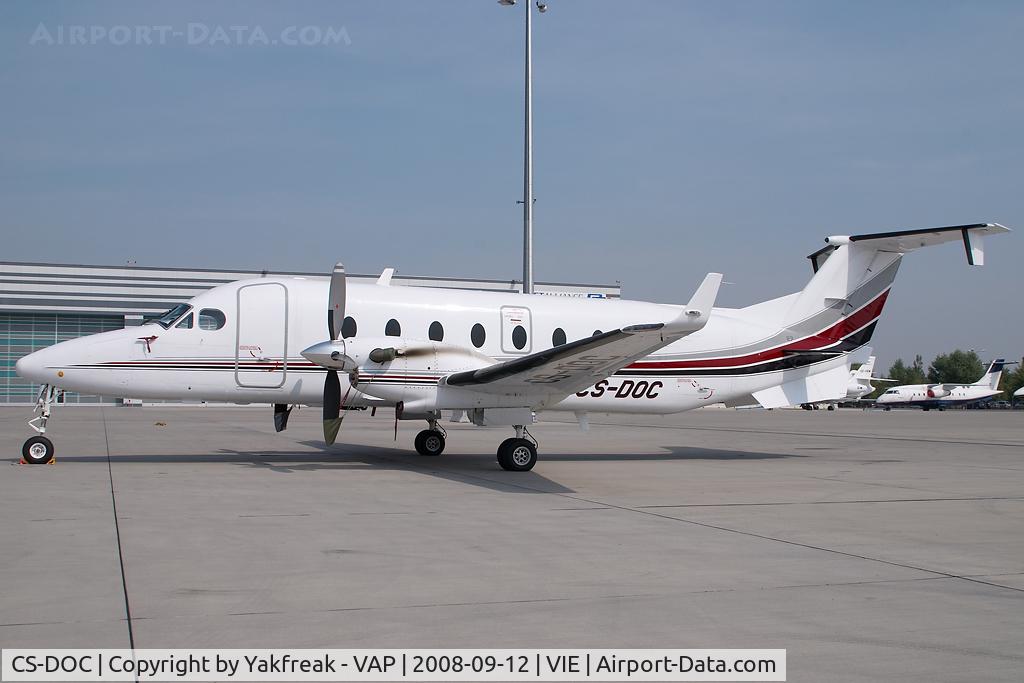 CS-DOC, 1999 Beech 1900D C/N UE-371, Beech 1900D Netjets