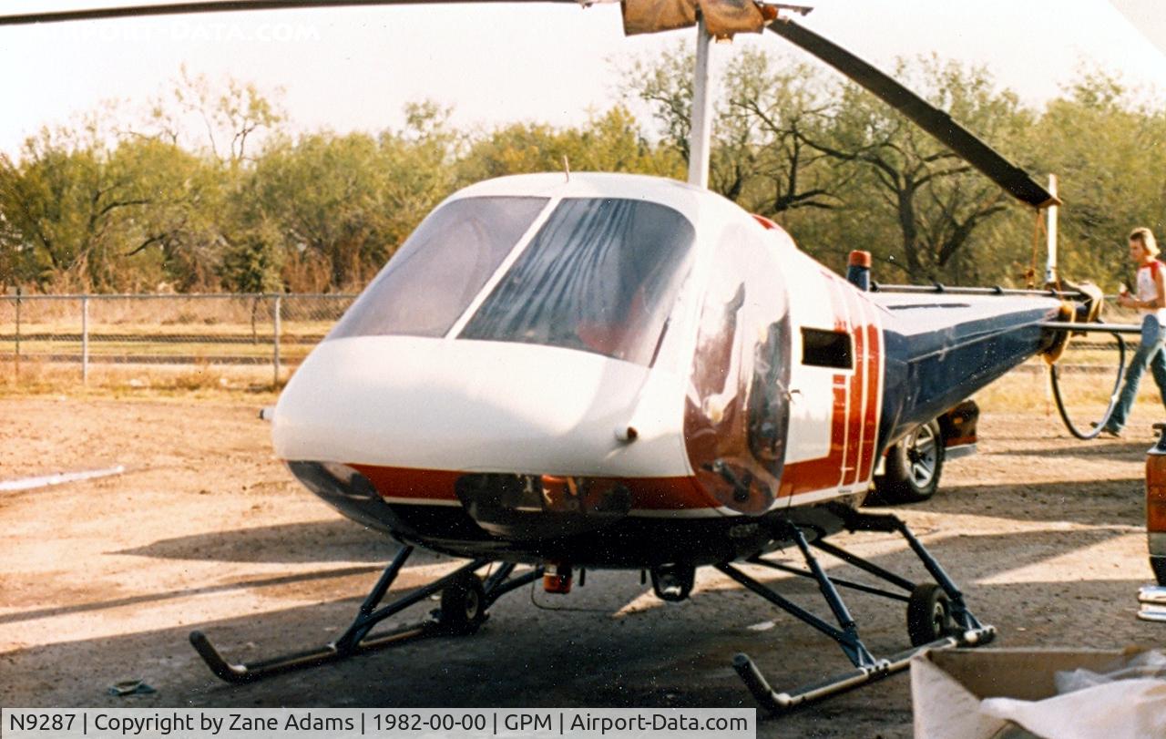 N9287, 1974 Enstrom F-28A C/N 254, At Grand Prairie Municipal