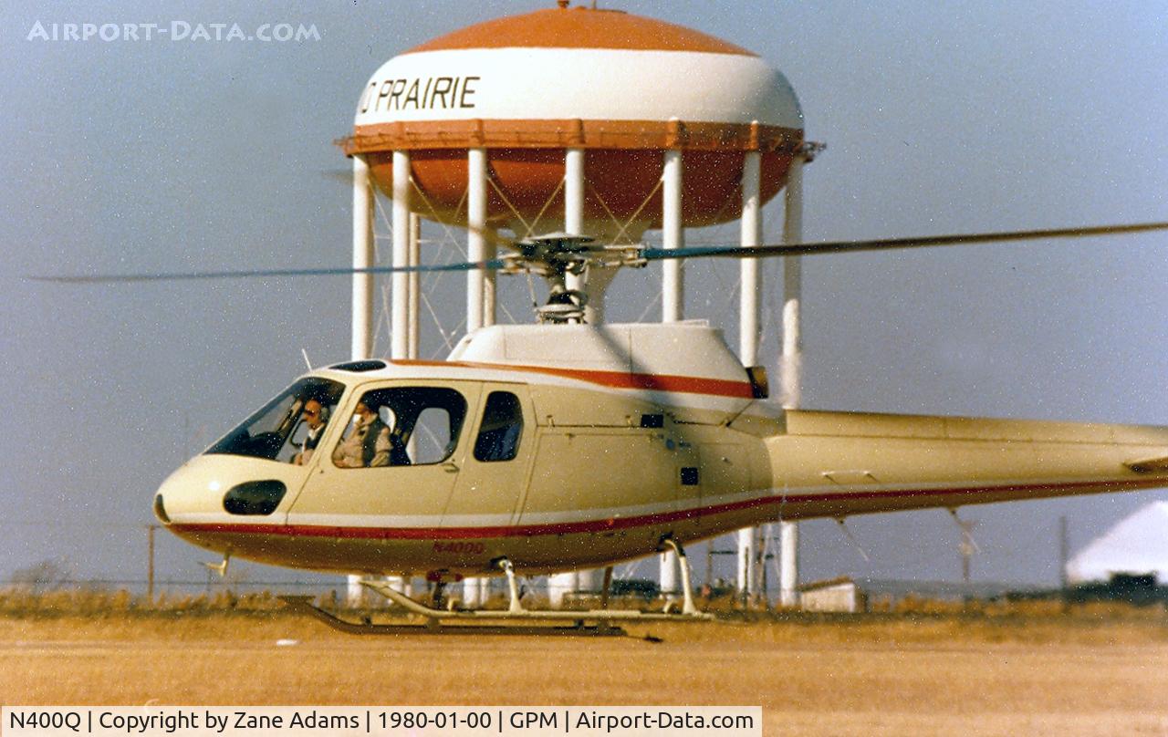 N400Q, Aerospatiale AS-350D AStar C/N 1111, At Grand Prairie Municipal