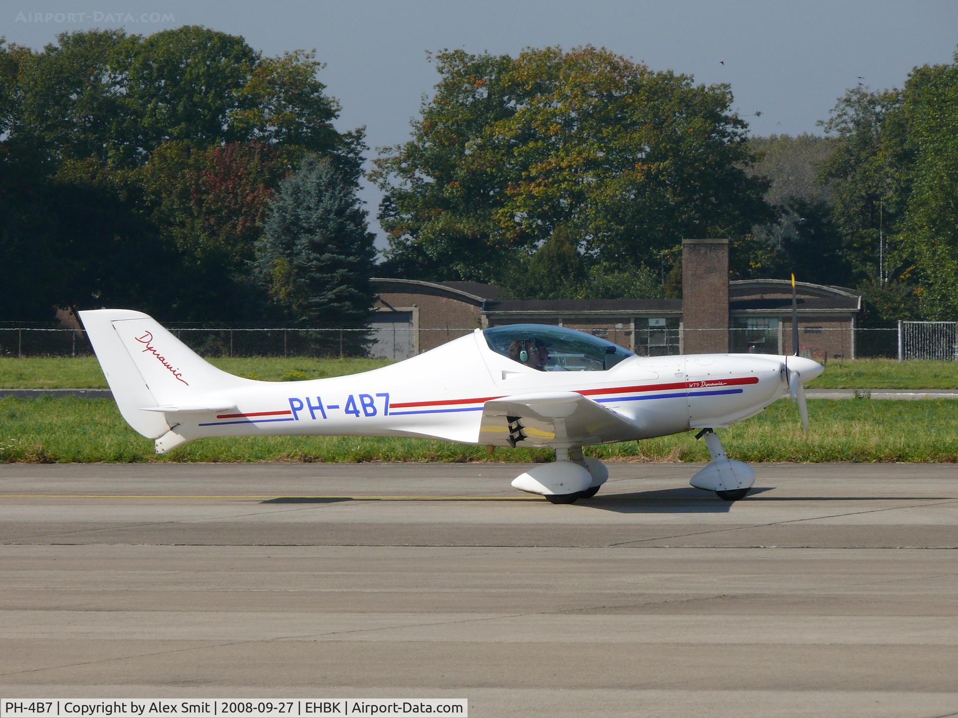 PH-4B7, 2011 Aerospool WT-9 Dynamic C/N DY303/2011, Aerospool WT9 Dynamic PH-4B7