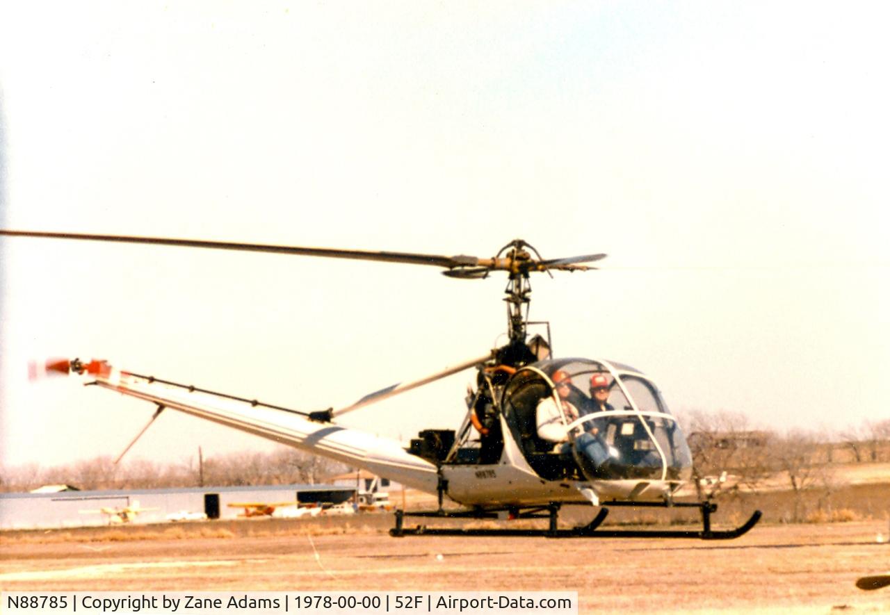 N88785, Hiller OH-23B Raven C/N 560, At Northwest Regional (Aero Valley) TX - this aircraft was destroyed in an off airport emergency landing @ 1989