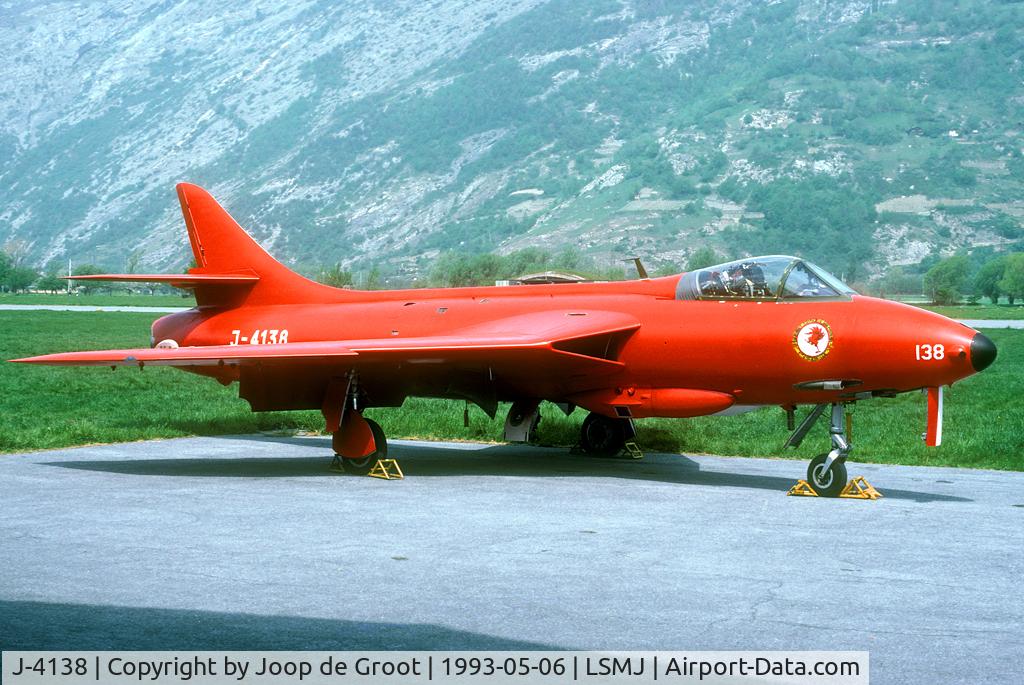 J-4138, Hawker Hunter F.58A C/N 41H-680259, This red paint lasted just one day. Hours after the disbanding ceremony of Fliegerstaffel 2 the paint was removed again. J-4138 was wfu September 1993 and scrapped.