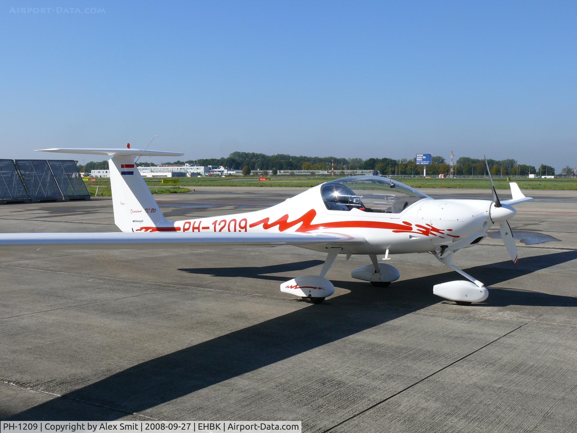 PH-1209, Diamond HK-36TC Super Dimona C/N 36679, Diamond HK-36-TC80 Super Dimona