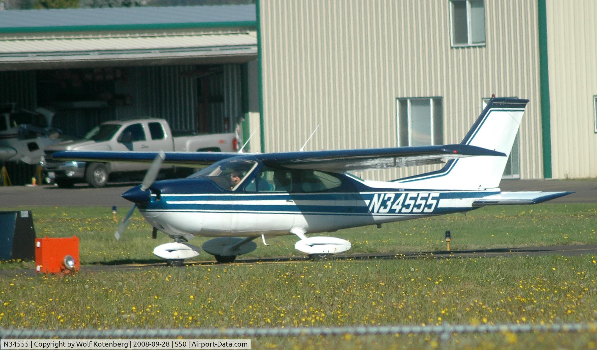 N34555, 1973 Cessna 177B Cardinal C/N 17701871, taxying