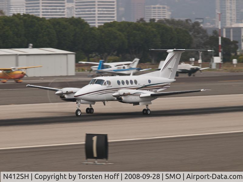 N412SH, 1987 Beech B200 King Air C/N BB-1269, N412SH departing on RWY 21