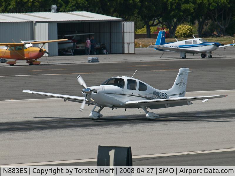 N883ES, 2006 Cirrus SR22 GTS C/N 2124, N883ES arriving on RWY 21