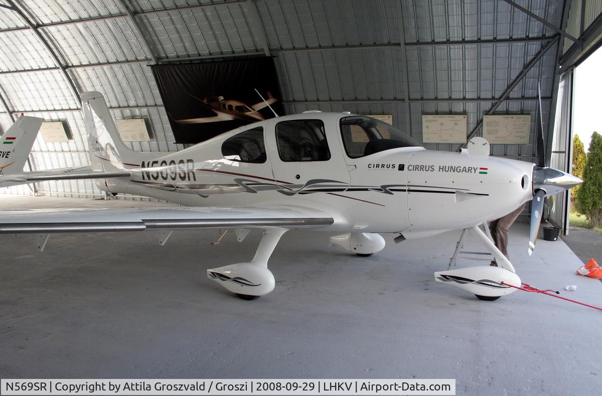 N569SR, 2007 Cirrus SR22 G3 GTS C/N 2496, Kaposújlak airport (LHKV)