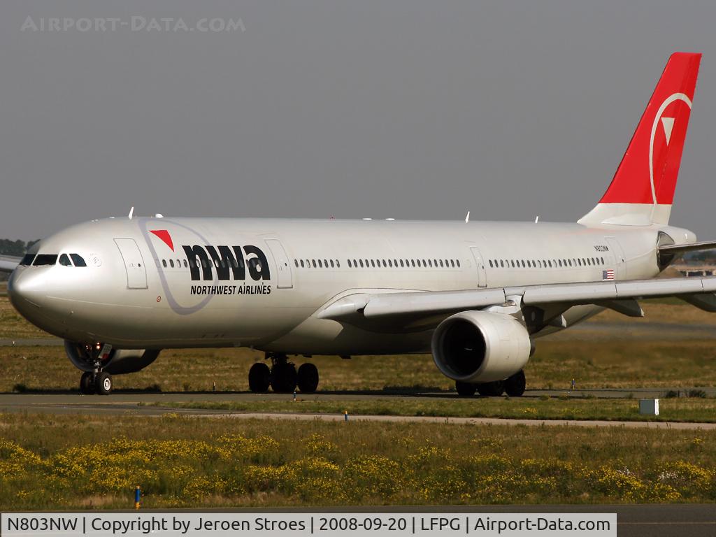 N803NW, 2003 Airbus A330-323 C/N 0542, .