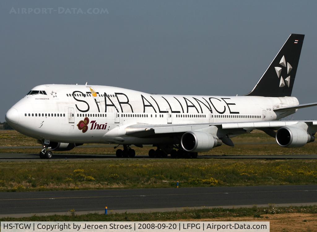 HS-TGW, 1997 Boeing 747-4D7 C/N 27724, cdg