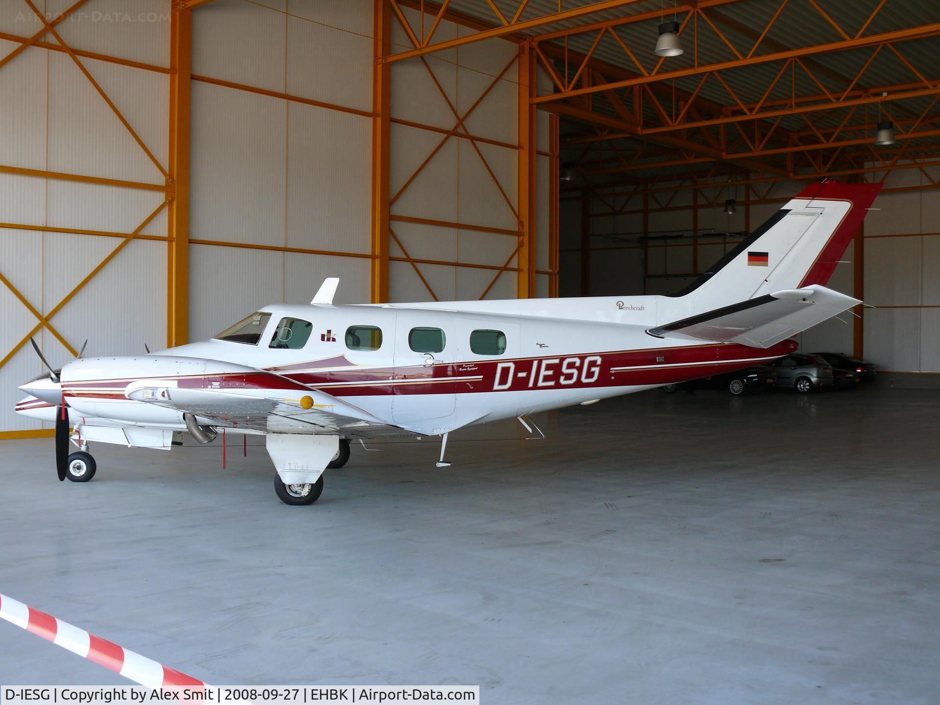 D-IESG, 1975 Beech B-60 Duke C/N P-341, Beechcraft Be60 Duke