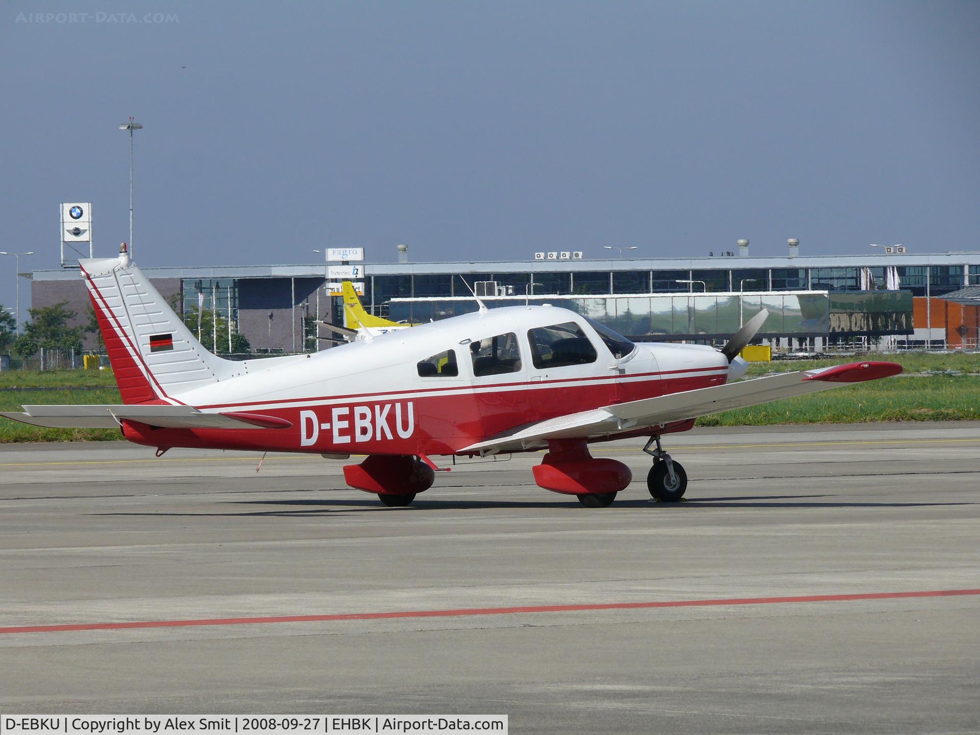 D-EBKU, 1979 Piper PA-28-181 Cherokee Archer II C/N 28-7990543, Piper Pa28-181 Archer II D-EBKU