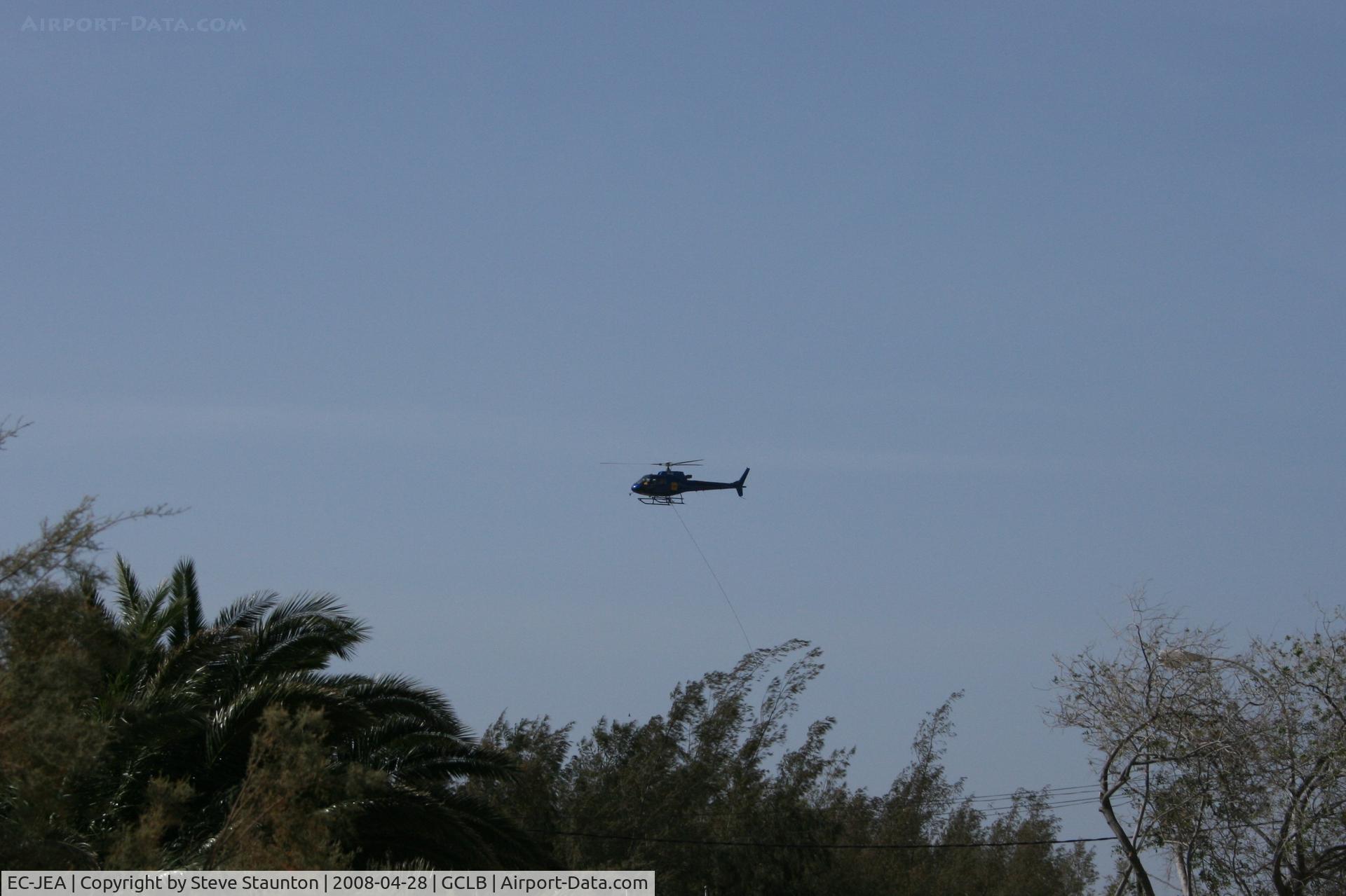 EC-JEA, Aerospatiale AS-350B-3 Ecureuil C/N 3819, Taken at El Berriel, Gran Canaria.