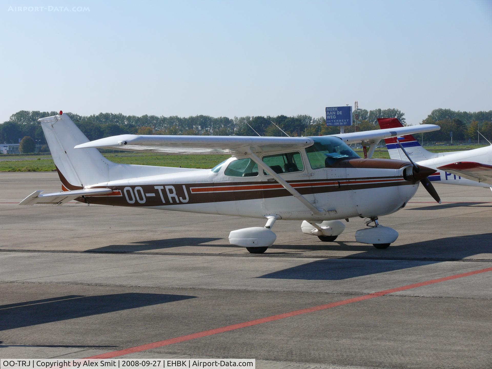 OO-TRJ, 1982 Reims F172P Skyhawk II C/N 17202140, Cessna CF172P Skyhawk OO-TRJ
