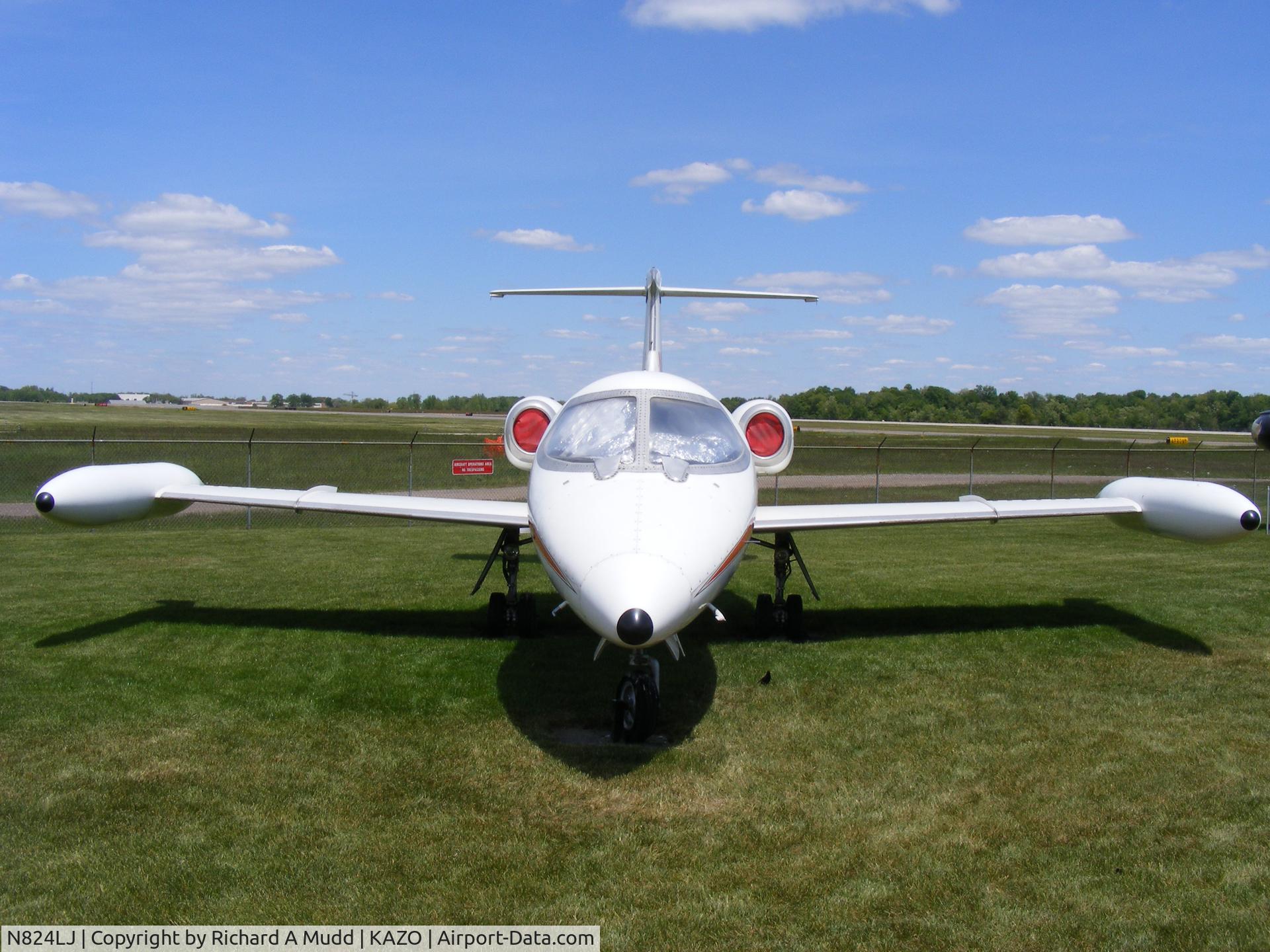 N824LJ, 1966 Learjet 23 C/N 23-083, Wasting away
