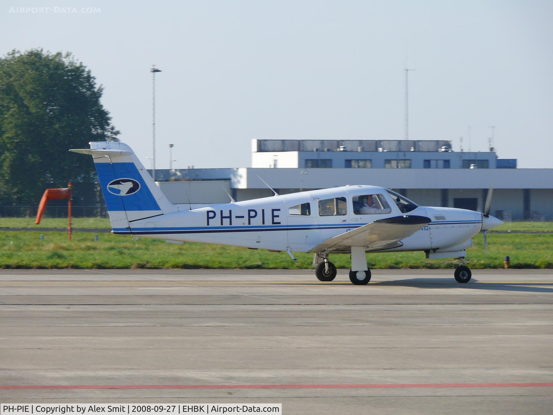 PH-PIE, 1984 Piper PA-28RT-201T Turbo Arrow IV C/N 28R-8031165, Piper Pa28RT-201T Arrow IV PH-PIE