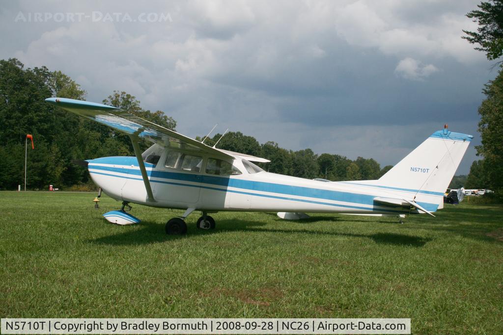 N5710T, 1964 Cessna 172E C/N 17251610, Taken during the 2008 Long Island Airpark Fly-In.