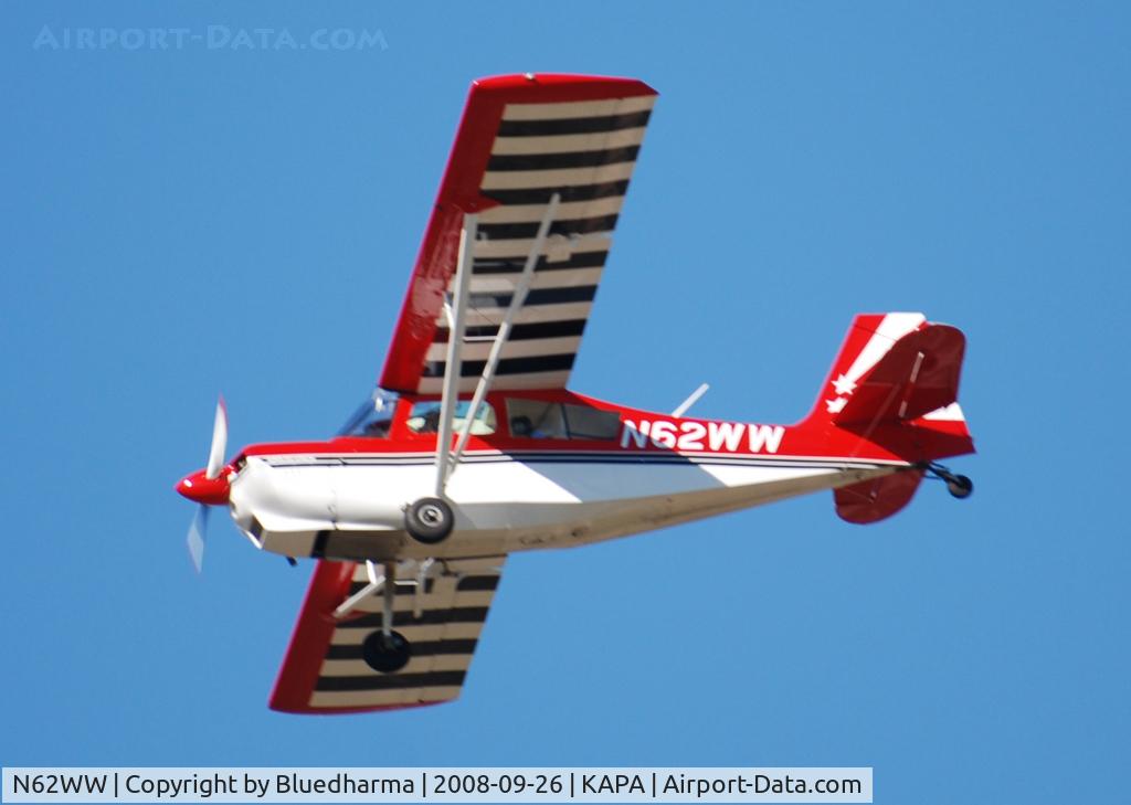 N62WW, 2004 American Champion 8KCAB Decathlon C/N 940-2003, On approach to 17R.