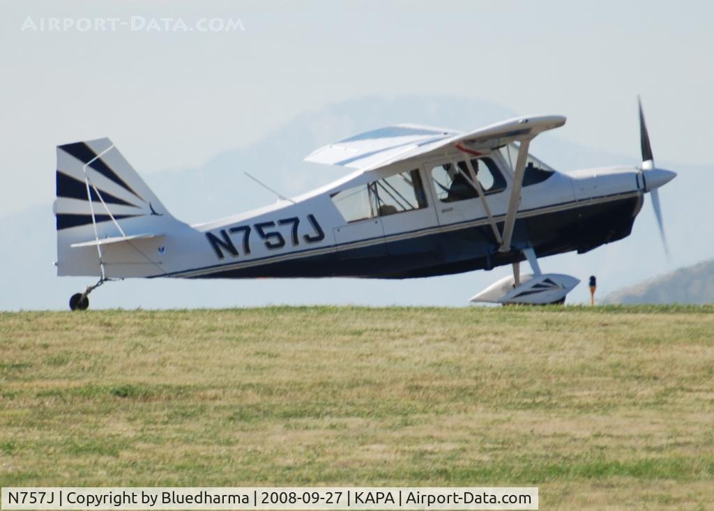 N757J, American Champion 7GCAA Citabria C/N 512-2007, Position and Hold for 17L.