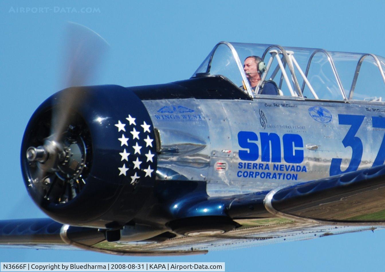 N3666F, North American SNJ-5 Texan Texan C/N 52031, Race 37 on Approach to 17L.