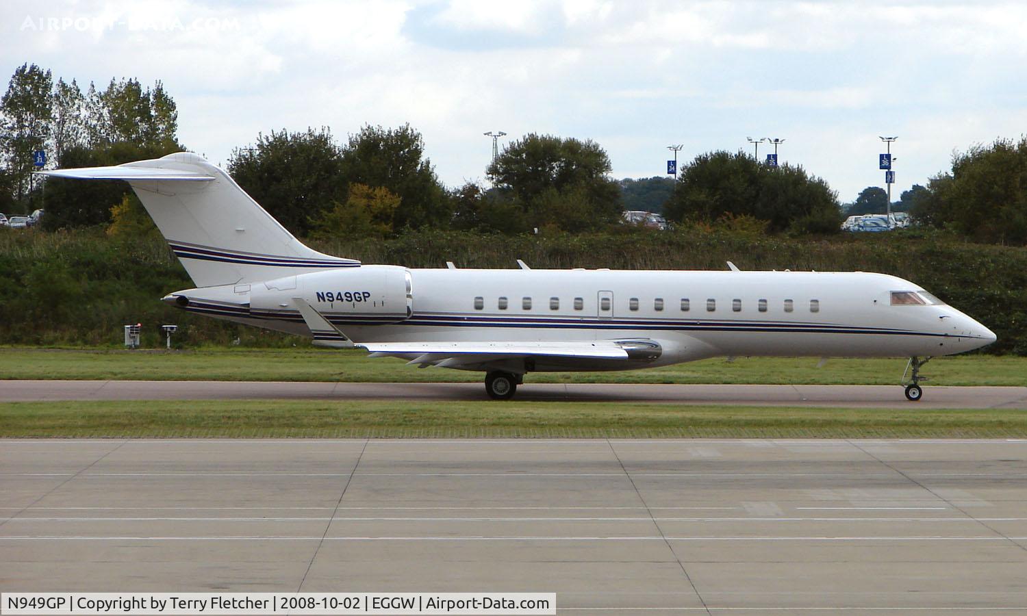 N949GP, 2000 Bombardier BD-700-1A10 Global Express C/N 9049, Global Express at Luton